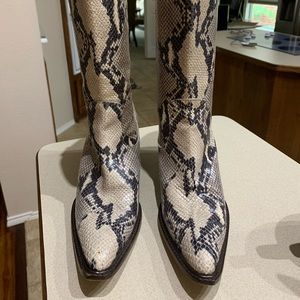 Robert Clergerie Snakeskin Leather Boots (size 9)